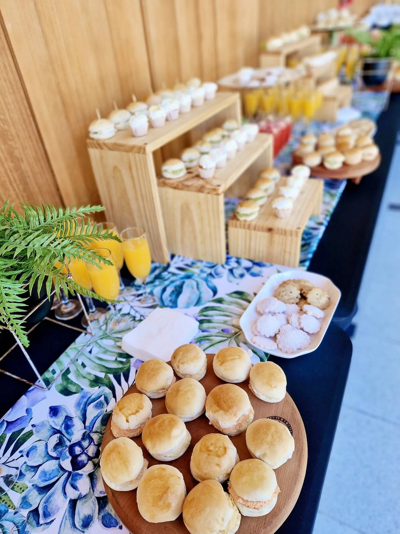 Montaje real de coffee break de Picoteo Sin Culpa